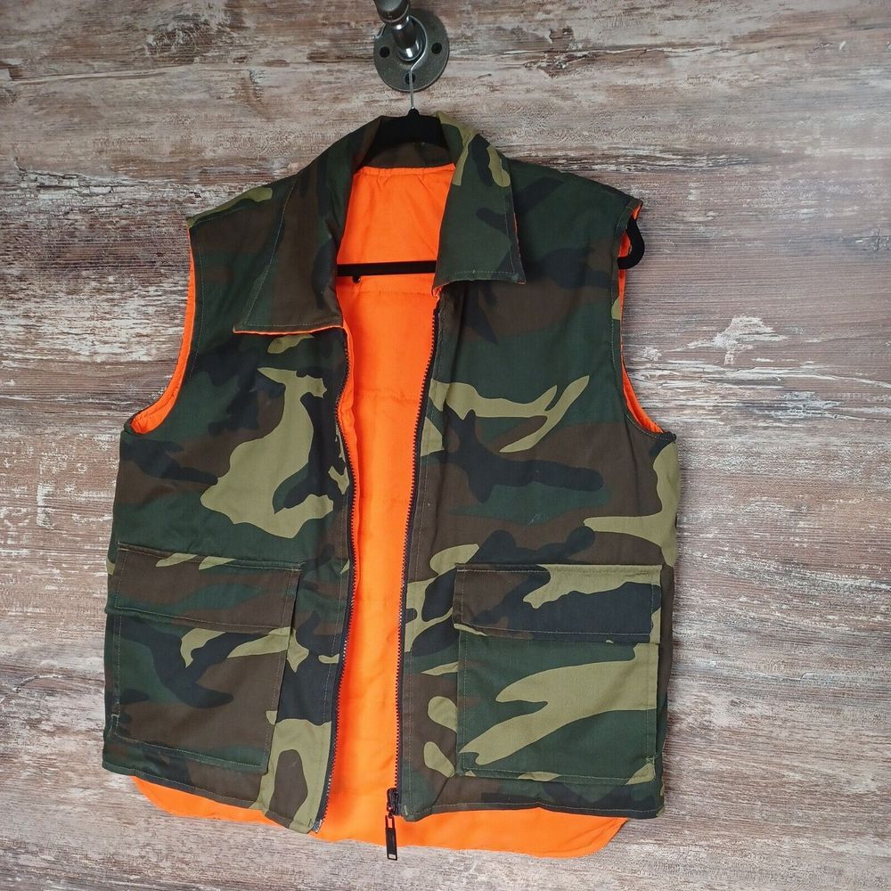 Northwest Territory Men's Size M? Reversible Insulated‎ Camo/Orange Hunting Vest
